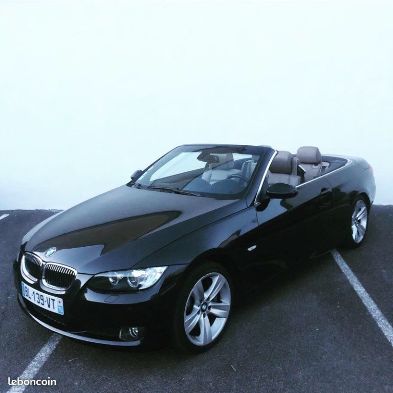 BMW-330i-BLACK-768x768